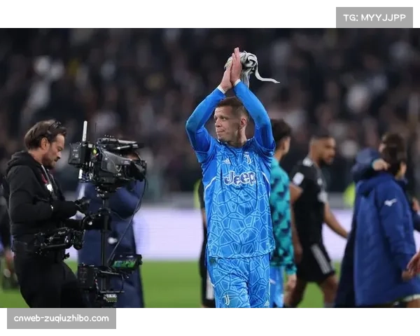 期待3C巴萨新传奇什琴斯尼西甲14胜1平保持不败势如破竹