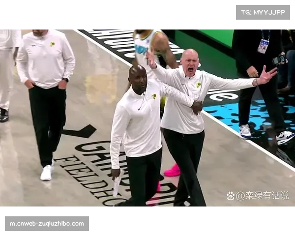 步行者进攻体系过于依赖单打 缺乏有效团队配合难以追分